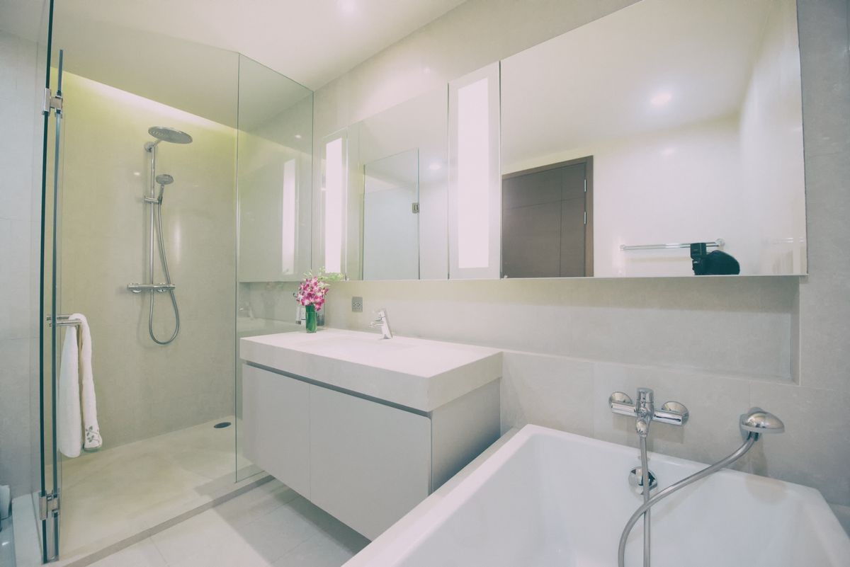 Beautiful Large Bathroom in Luxury Home